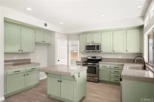 7450 Red Clover Way, Highland, CA 92346 - Photo 14