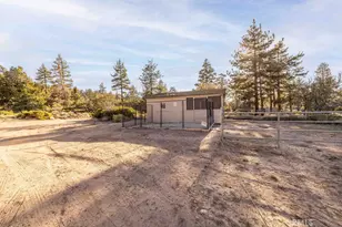 43942 Rainbow Ln, Angeles Oaks, CA 92305 - Photo 16