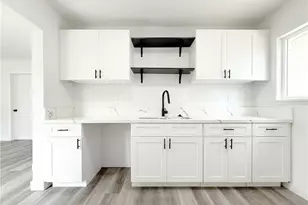 718 E 103rd Pl, Los Angeles, CA 90002 - Photo 8