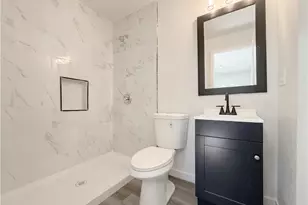 718 E 103rd Pl, Los Angeles, CA 90002 - Photo 12