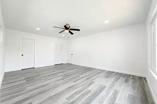 718 E 103rd Pl, Los Angeles, CA 90002 - Photo 14