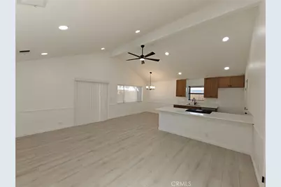 13707 4th, Yucaipa, CA 92399 - Photo 2