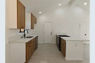 13707 4th, Yucaipa, CA 92399 - Photo 4