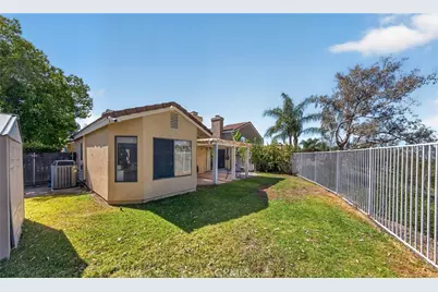 28958 Shadow Creek, Highland, CA 92346 - Photo 20