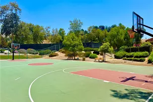 28958 Shadow Creek, Highland, CA 92346 - Photo 36