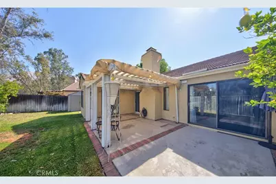 28958 Shadow Creek, Highland, CA 92346 - Photo 18
