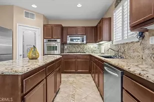 5422 Osprey Ct, Fontana, CA 92336 - Photo 6