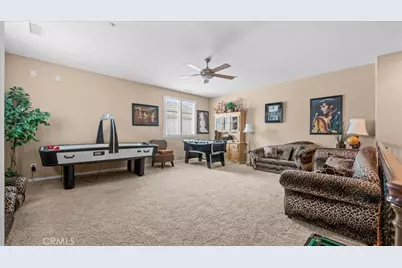 5422 Osprey Ct, Fontana, CA 92336 - Photo 10