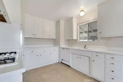 35005 San Carlos, Yucaipa, CA 92399 - Photo 12