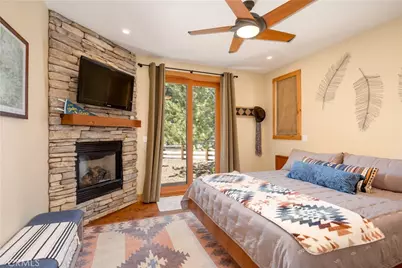 650 Lintner, Big Bear Lake, CA 92315 - Photo 14