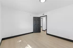 1915 Ervilla, Pomona, CA 91767 - Photo 24