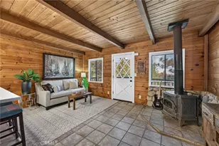 27067 Overlook Ln, Lake Arrowhead, CA 92352 - Photo 6