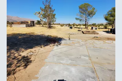 9870 Cody, Lucerne Valley, CA 92356 - Photo 8