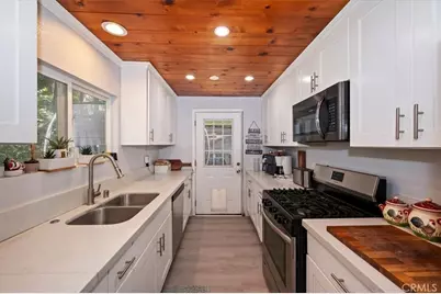23869 Wildwood, Crestline, CA 92325 - Photo 20