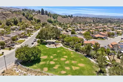 6680 Summertrail, Highland, CA 92346 - Photo 40