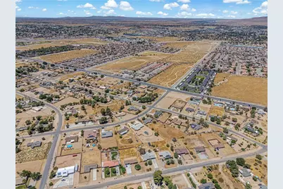 15866 Sitting Bull Street, Victorville, CA 92395 - Photo 30