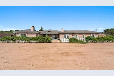 10271 Clover, Hesperia, CA 92344 - Photo 32