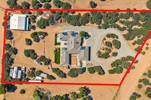 10271 Clover, Hesperia, CA 92344 - Photo 2