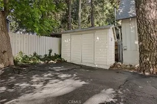 22865 Fir Ln, Crestline, CA 92325 - Photo 32
