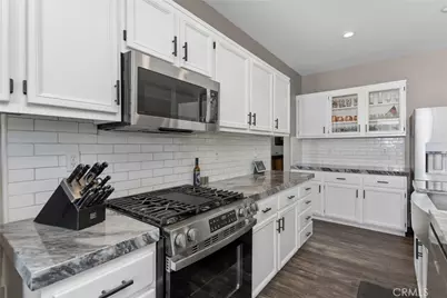 30183 Frontera Del Sur, Highland, CA 92346 - Photo 12