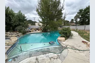 549 Reservoir Road, Mentone, CA 92359 - Photo 2