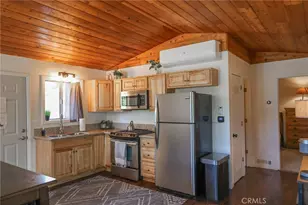 43734 Yosemite, Big Bear Lake, CA 92315 - Photo 10