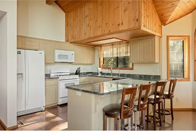 38822 Waterview, Big Bear Lake, CA 92315 - Photo 12