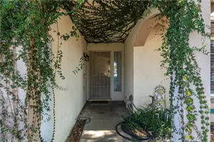 955 Peacock Dr, San Jacinto, CA 92583 - Photo 4