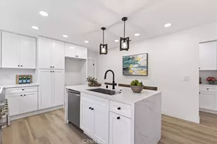 2430 S Cochran Ave, Los Angeles, CA 90016 - Photo 10