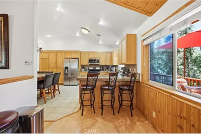 915 Brentwood Drive, Lake Arrowhead, CA 92352 - Photo 28