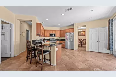 17681 View Mount Court, Victorville, CA 92395 - Photo 10