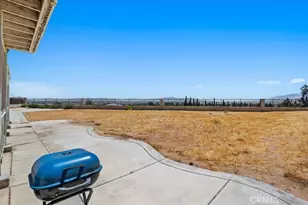 17681 View Mt Ct, Victorville, CA 92395 - Photo 32