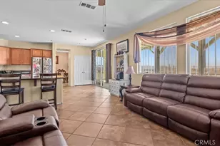 17681 View Mt Ct, Victorville, CA 92395 - Photo 6