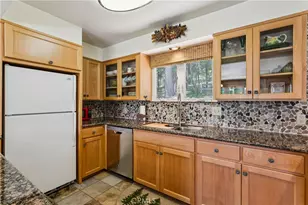 27711 Hamiltair Dr, Lake Arrowhead, CA 92352 - Photo 18