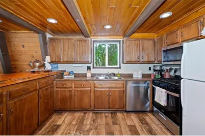 929 W Fairway, Big Bear City, CA 92314 - Photo 18