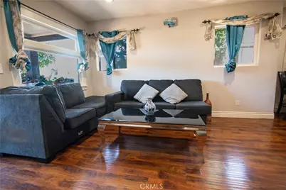 1134 W 68th, Los Angeles, CA 90044 - Photo 10