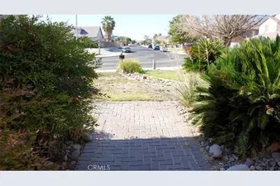 14049 Trigger, Victorville, CA 92392 - Photo 6