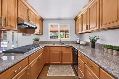 26271 Edgemont Drive, Highland, CA 92346 - Photo 8