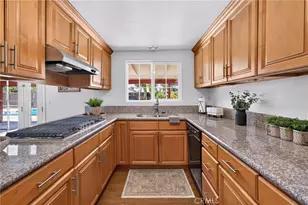 26271 Edgemont Dr, Highland, CA 92346 - Photo 8