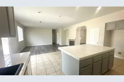 14990 Leaf Lane, Victorville, CA 92394 - Photo 4
