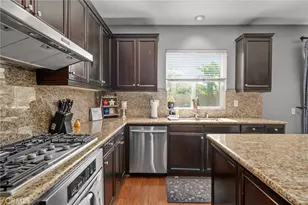 6855 Old Peak Ln, Eastvale, CA 92880 - Photo 20