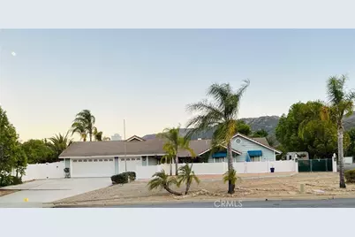 15025 Amorose, Lake Elsinore, CA 92530 - Photo 2