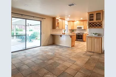 235 Pinewood Court, Redlands, CA 92374 - Photo 8