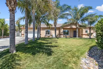 933 Driftwood, Banning, CA 92220 - Photo 2
