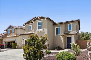 31536 Blossom Hill Ct, Murrieta, CA 92563 - Photo 4