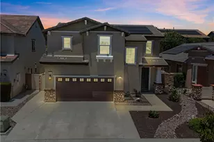 31536 Blossom Hill Ct, Murrieta, CA 92563 - Photo 2