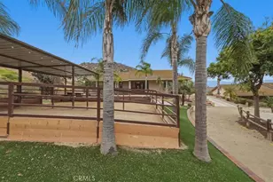 512 Draft Horse Pl, Norco, CA 92860 - Photo 12