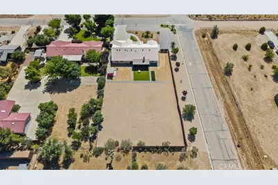 10916 Braceo, Victorville, CA 92392 - Photo 32