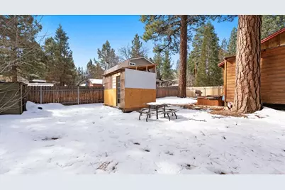 573 Spruce, Sugarloaf, CA 92386 - Photo 26