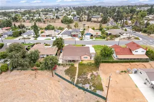 1900 Brae Burn Dr, Corona, CA 92882 - Photo 24